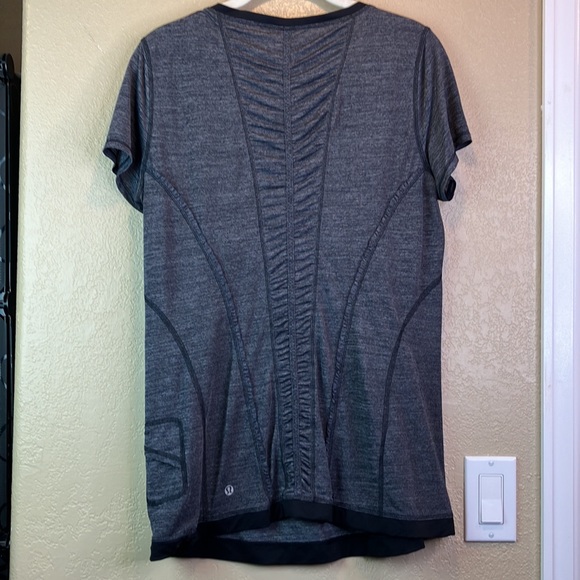 Lululemon Active Grey Short Sleeve Top - Picture 2 of 4